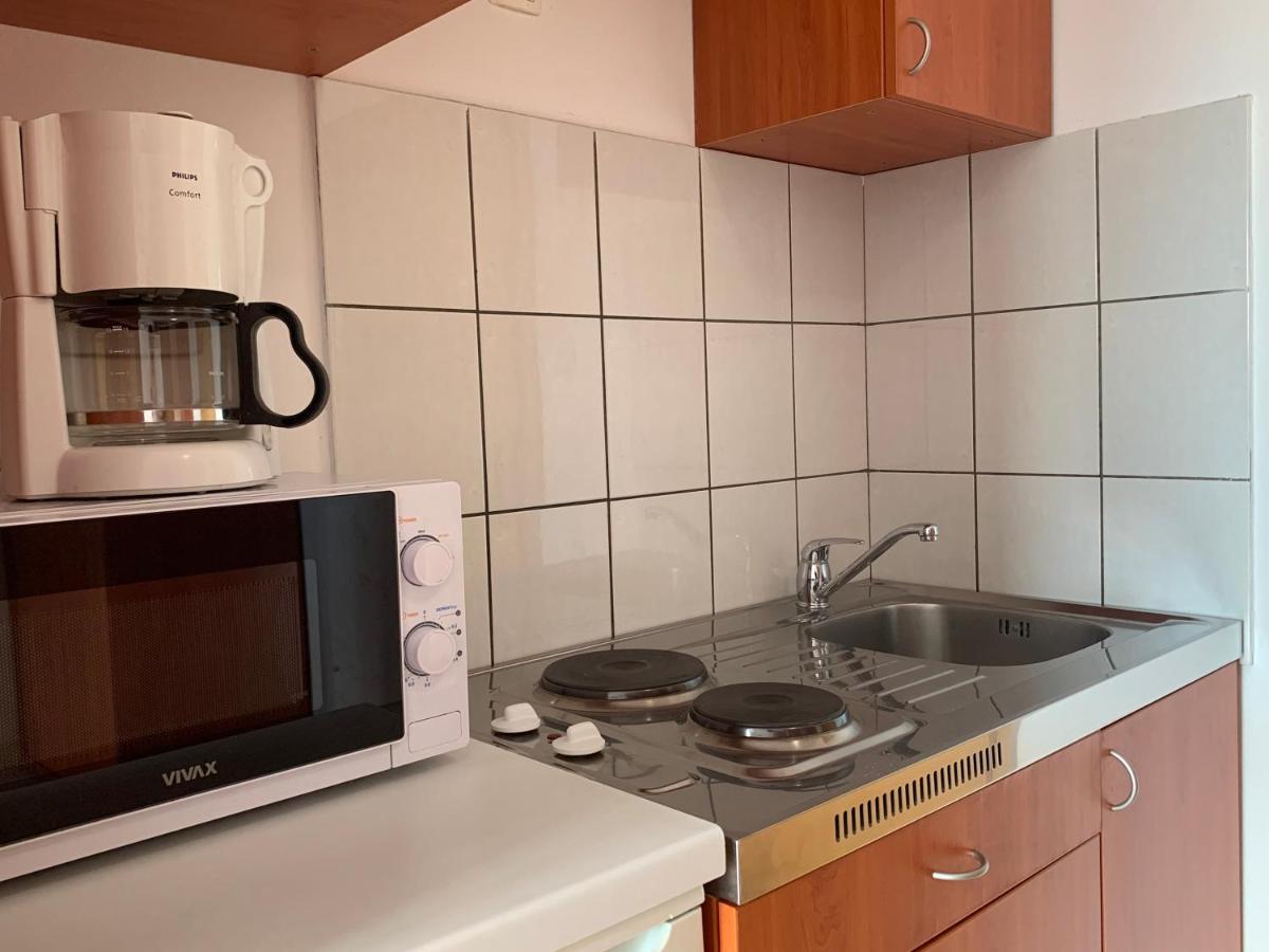 Apartments Julija Crikvenica Exterior foto